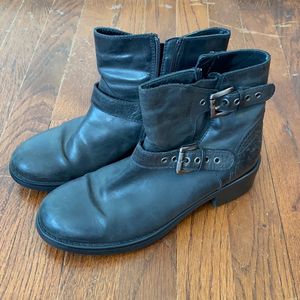 Aquatalia black ankle boots - like new